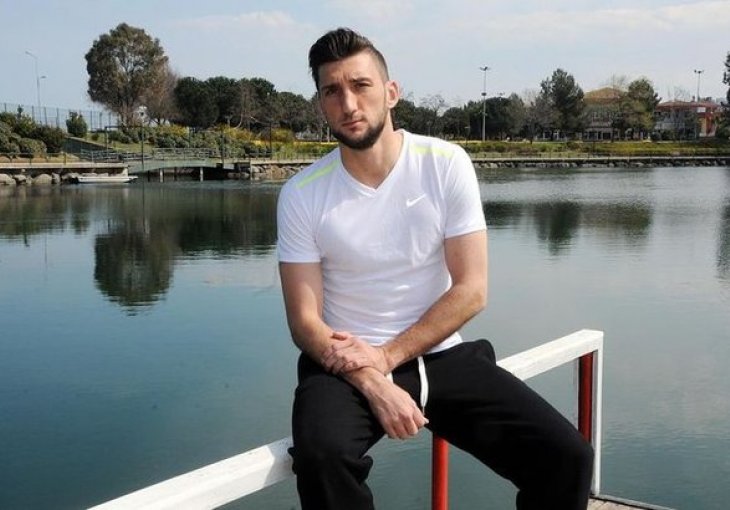 Fantastičan pogodak Eldina Adilovića u porazu njegovog Erciyesspora