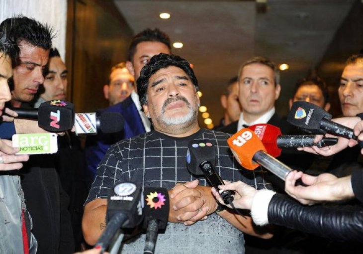 Maradona: Blatter je naučio Platinija da krade