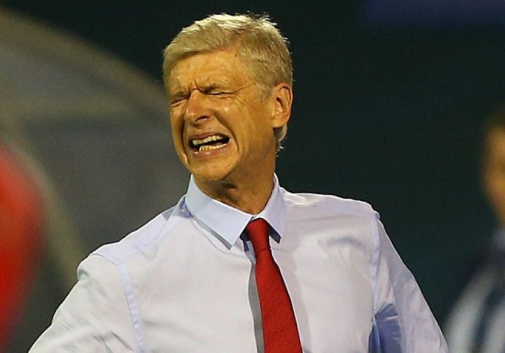 Wenger opet udara po sudiji i Costi: 