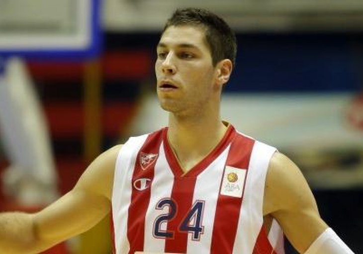 Košarkaš Crvene Zvezde doslovno se obrukao: Ne može odgovoriti na engleskom