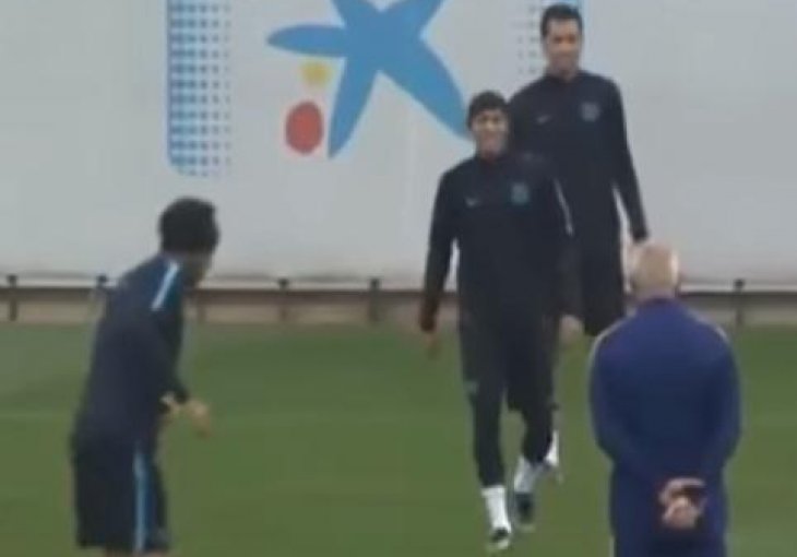 Mascherano propisno obrukao Neymara na treningu Barcelone