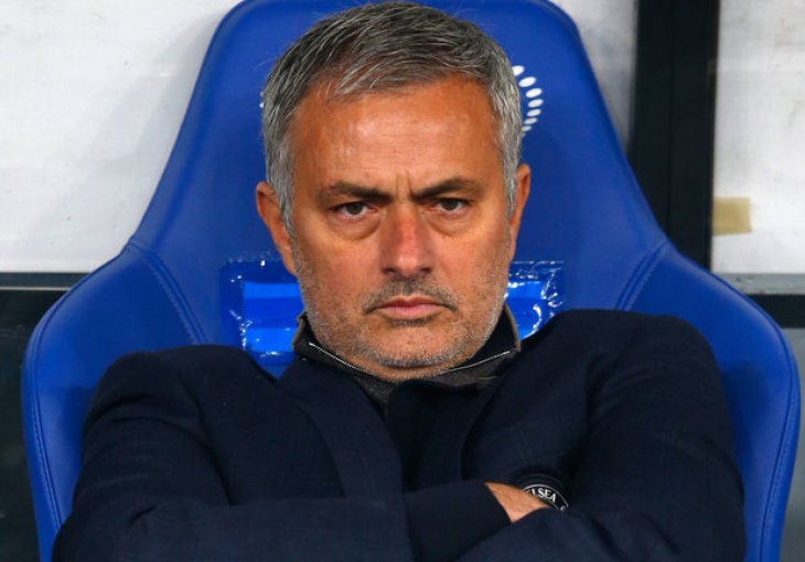 Kakva odanost: Uprkos povredi želi sačuvati Mourinhovu poziciju