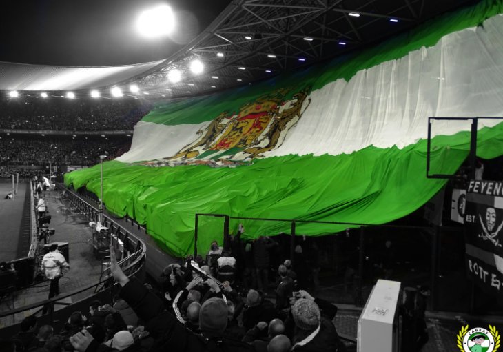 Feyenoordovi navijači na tribini razvili najveći transparent u historiji