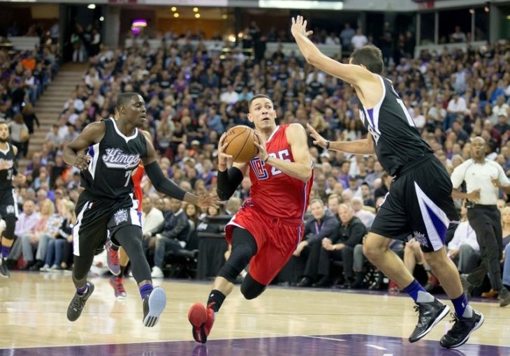 Koliko košta gađanje navijača jastukom u NBA-u? 25.000 dolara!
