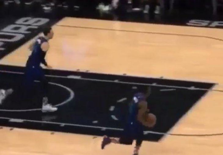 Amaterska greška sudije: U NBA ne signaliziraju grešku u koracima?