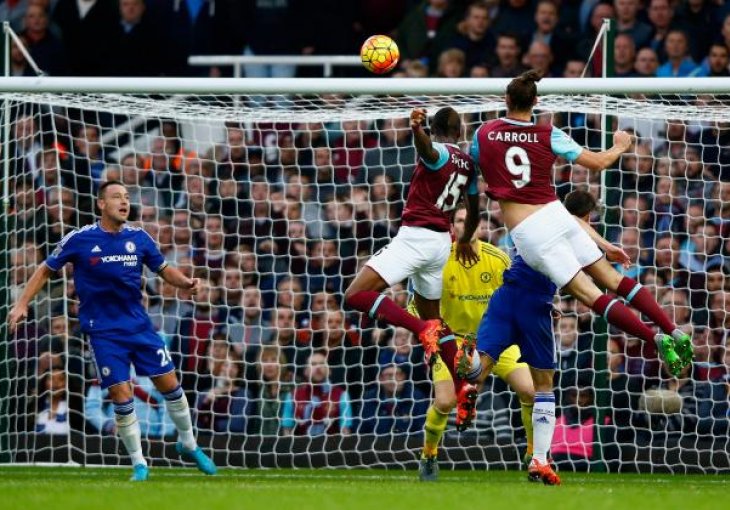 FA opomenuo ekipe iz Londona: Novčana kazna za Chelsea i West Ham