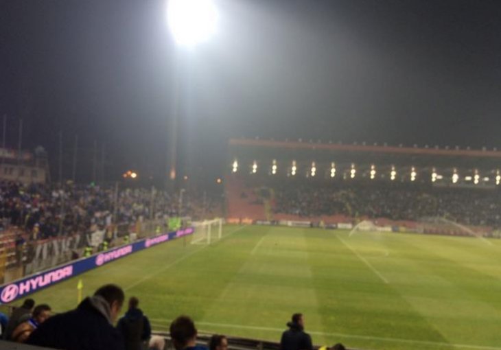 Incident u Zenici: Navijači se potukli na južnoj tribini 