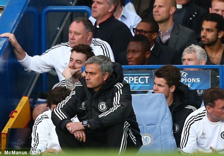 Mendes: Mourinho je u Portugalu i ne postoje nikakvi pregovori sa Unitedom