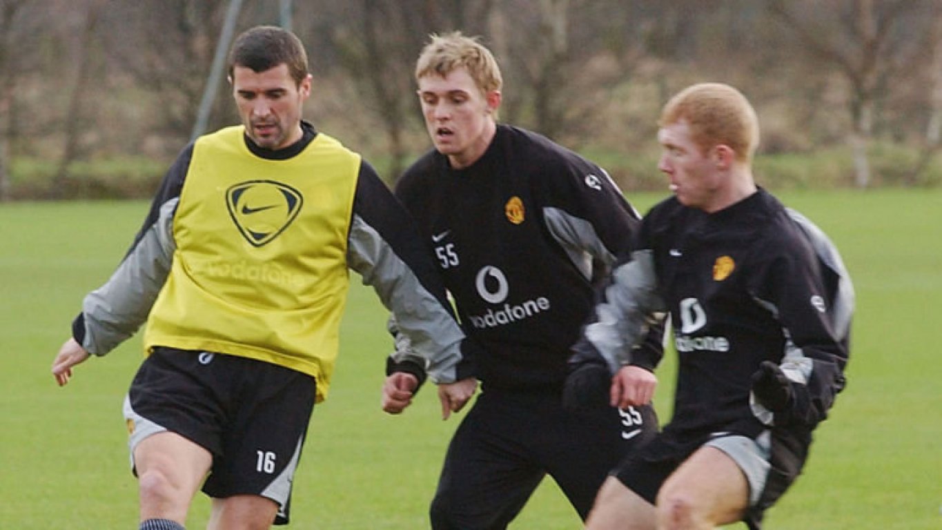 manchester-united-roy-keane-paul-scholes-darren-fletcher-3256738