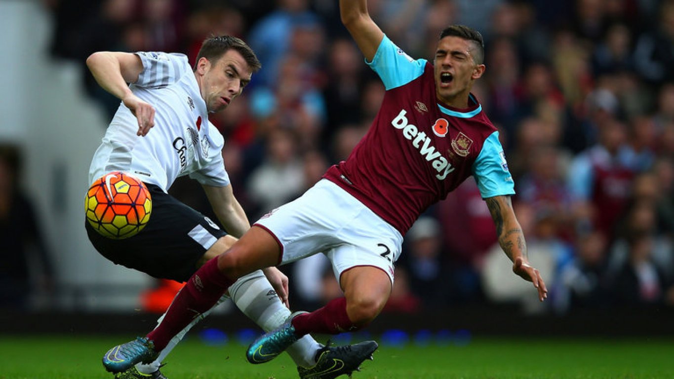 west-ham-everton-manuel-lanzini-seamus-coleman-3373884