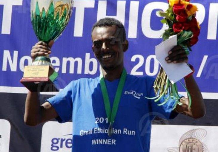 Haile Gabreselassie sa 40.000 takmičara trčao na Velikoj trci Etiopije