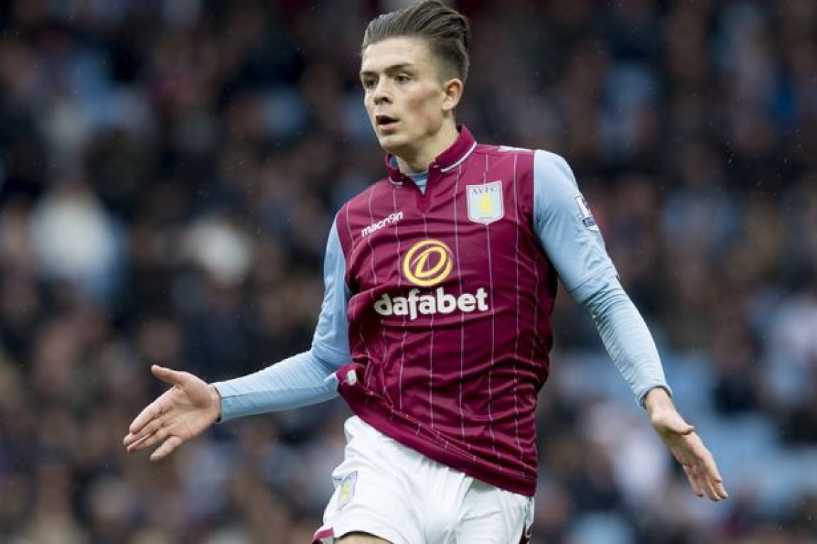 jack-grealish-during-aston-villas-victory-over-everton