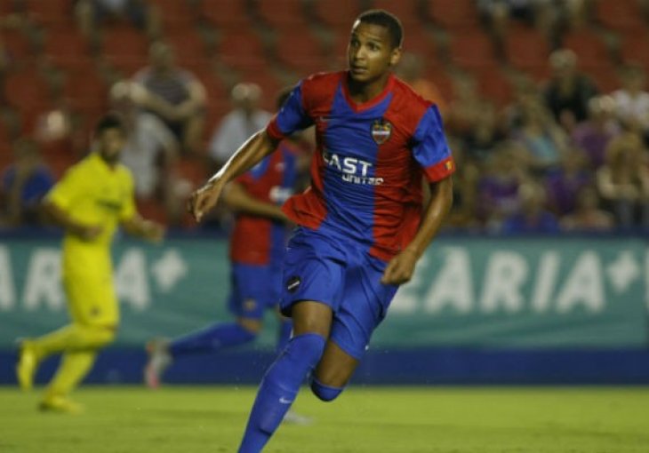 Levanteov Brazilac promašio prazan gol