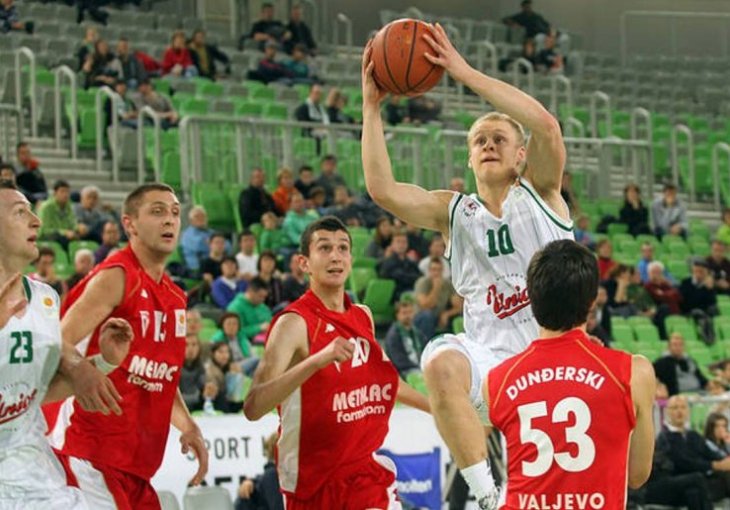 Olimpija prekinula lošu seriju pobjedom nad Metalcem