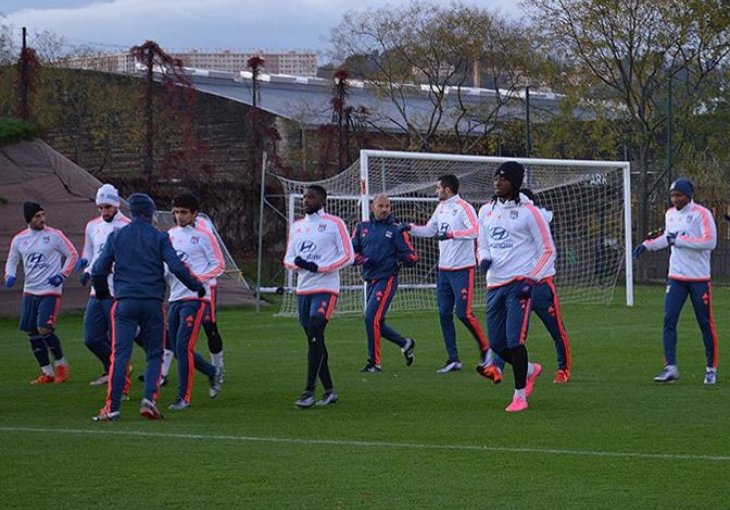 Raspad sistema u Lyonu: Klanovi u svlačionici, nesposoban trener i ljutiti predsjednik!