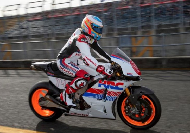 Alonso se okušao u MotoGP-u: 