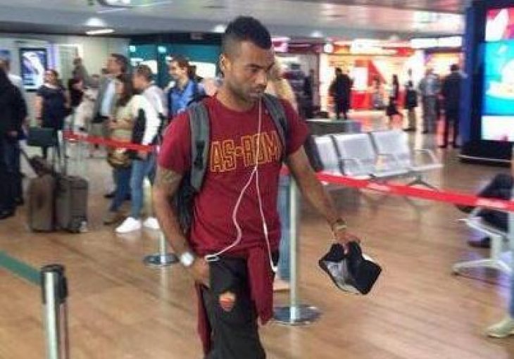 Ashley Cole od naredne sezone zajedno sa Pirlom i Lampardom