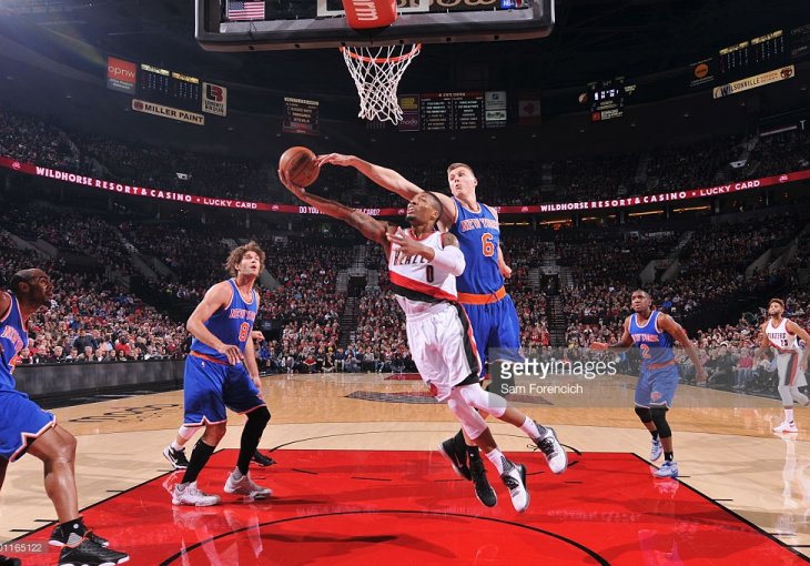 Lillard posterizovao Porzingisa