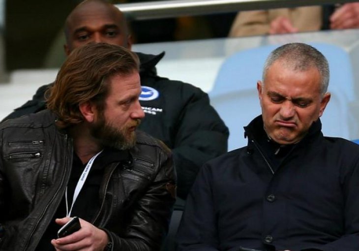 Dobrodošao nazad u život: Mourinho na utakmici Championshipa