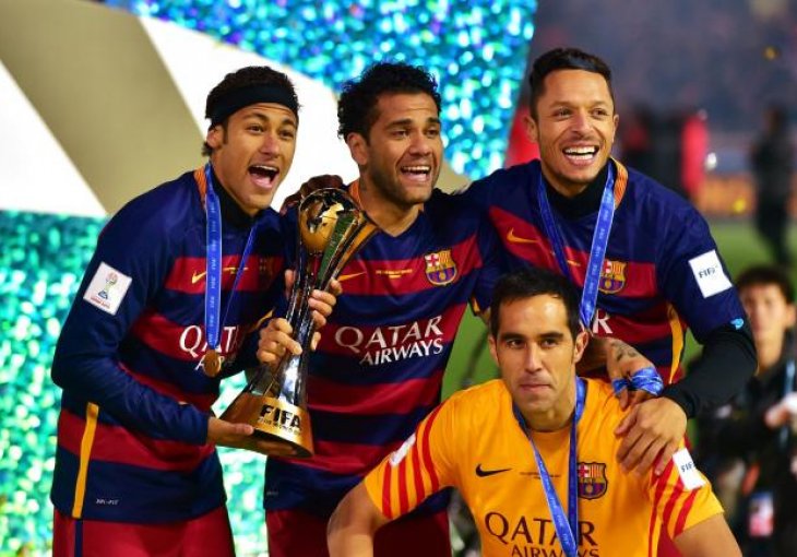 Dani Alves blizu Tottenhama
