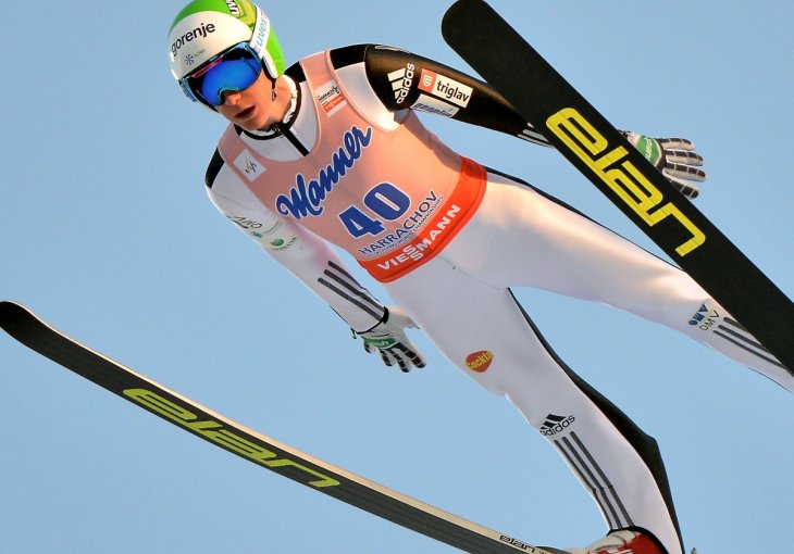 Četiri skakaonice: Peter Prevc najbolji na kvalifikacijama