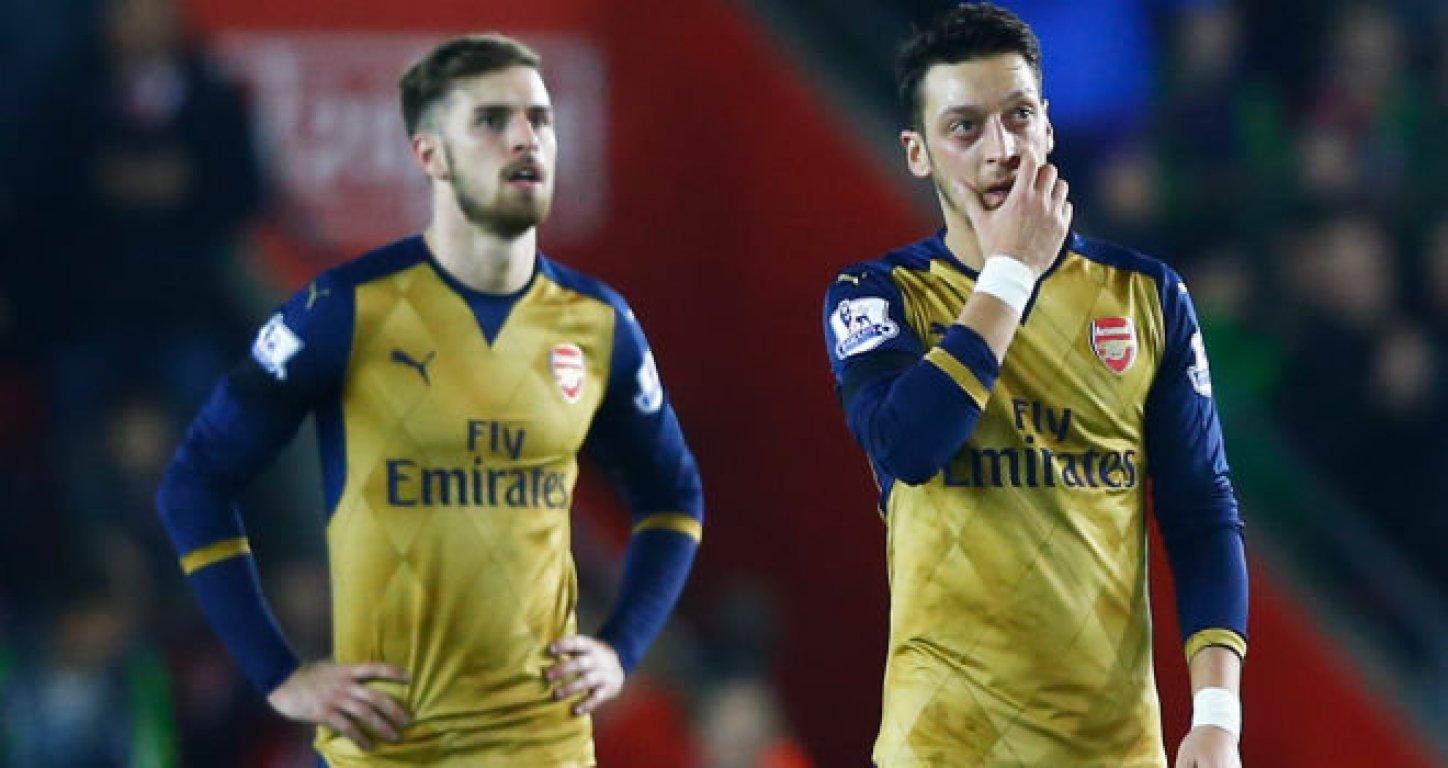 mesut-oezil-aaron-ramsey-arsenal-3392535