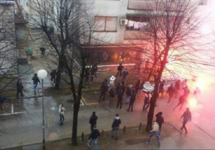 Tuča navijača Sutjeske i Partizana, oko 30 osova privedeno