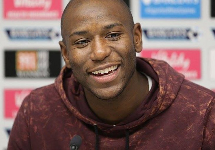 Afobe: Wenger je jedan od najboljih trenera u historiji Premijer lige