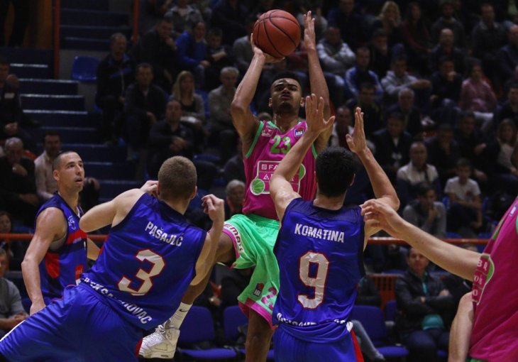 Igokea iznenadila Megu