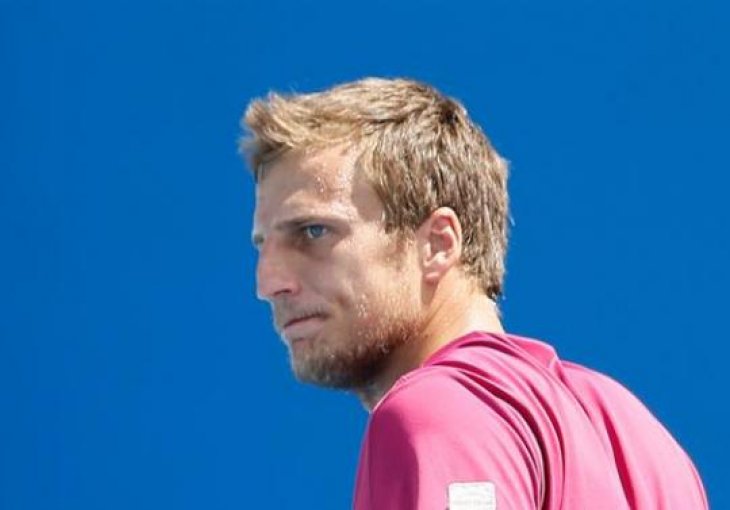 Davis Cup selekcija BiH ima prednost nad Tunisom: Rutinska pobjeda Mirze Bašića