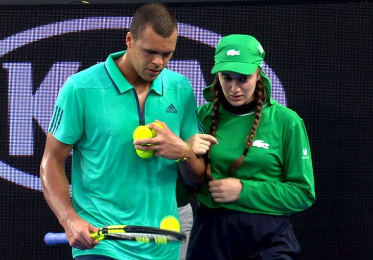 Potez za svaku pohvalu: Tsonga zaustavio meč i pomogao sakupljačici lopti