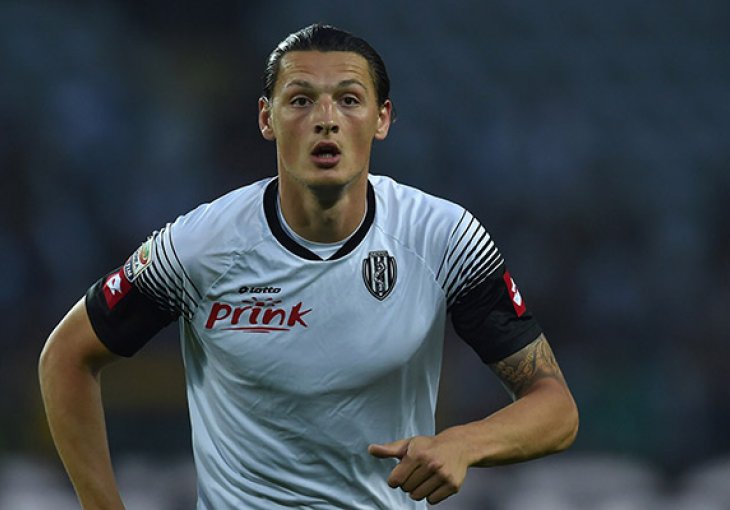 Đurić prelazi u Chievo?