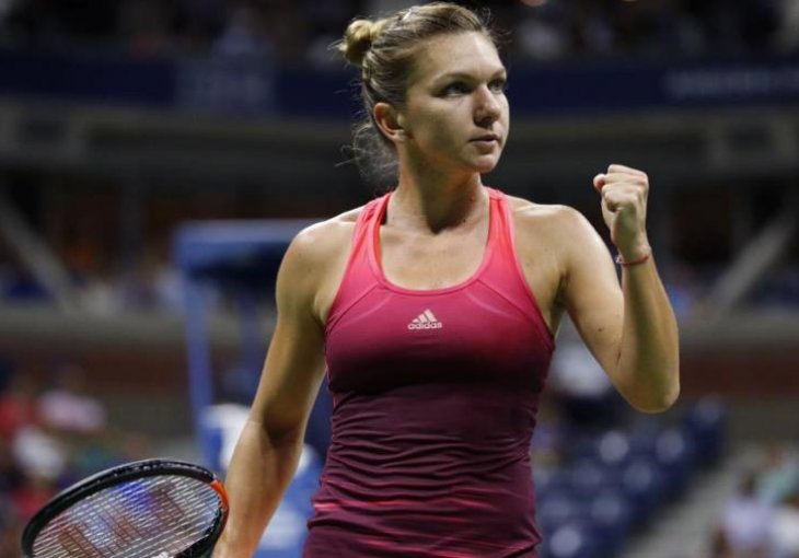 Simona Halep odložila operaciju nosa zbog mečeva u Fed Cupu