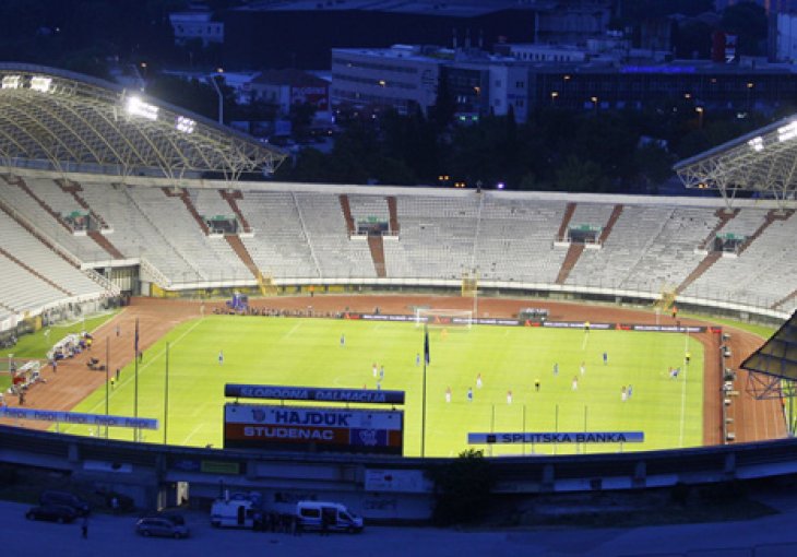 Mijenjaju se bračni drugovi, prijatelji, stranke i vjera, ali voljeni klub - nikad