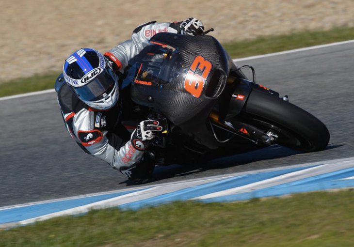 Nova Aprilia konačno na stazi: Di Meglio slomio lakat
