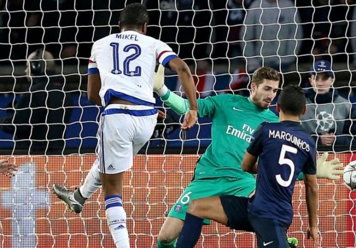 Mikel na udaru: 
