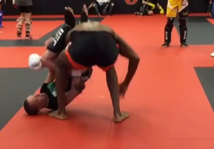 Jon Jones trenirao sa Rose: Uspio se i našaliti s njom