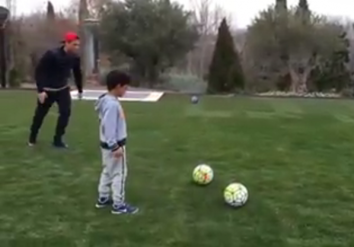 Jabuka ne pada daleko od stabla: Ronaldo junior očevim stopama