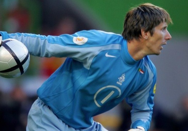 Van der Sar ponovo zablistao među stativama!