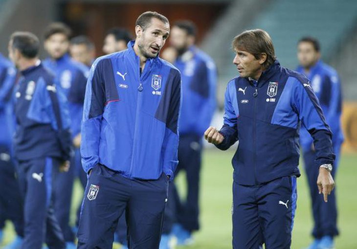 Zvanično: Conte napušta Italiju!
