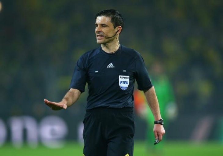 Milorad Mažić sudi veliki derbi na Old Traffordu