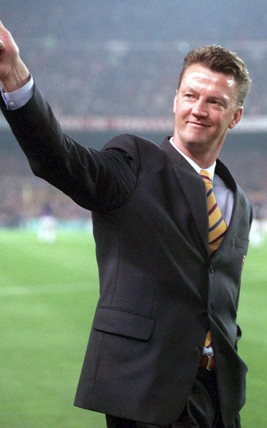 lvg-barcelona-xlarge-trans-i7iks0fh53-csfdlqivb1upckqavlofjgjhu2vcbilk
