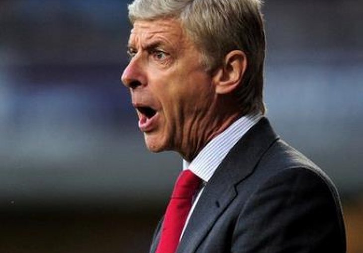 Arsenal dovodi 