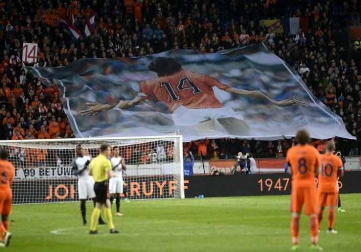 U 14. minuti je sve stalo: Holandija odala počast Johanu Cruyffu