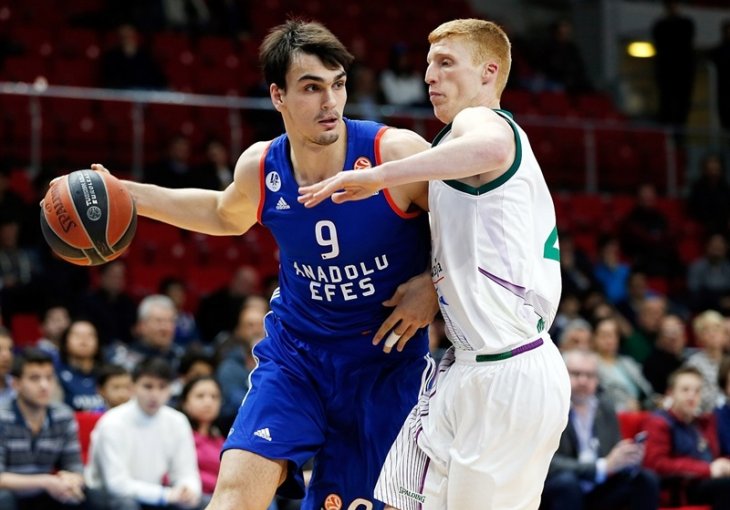 Efes zadržao šansu za prolaz među osam najboljih u Evropi