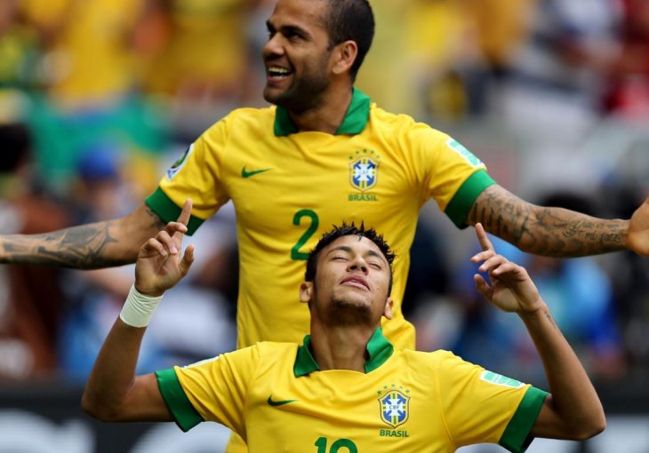 Alves stao u odbranu Neymara: Pustite ga na miru!