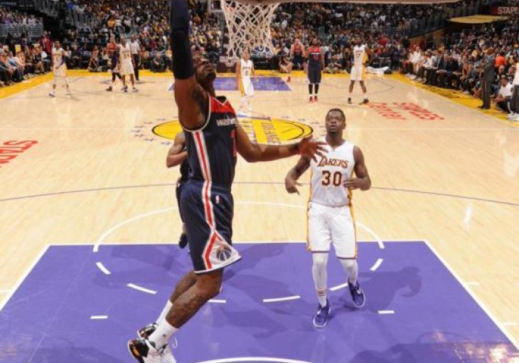 Amaterska igra košarkaša Lakersa protiv Wizardsa