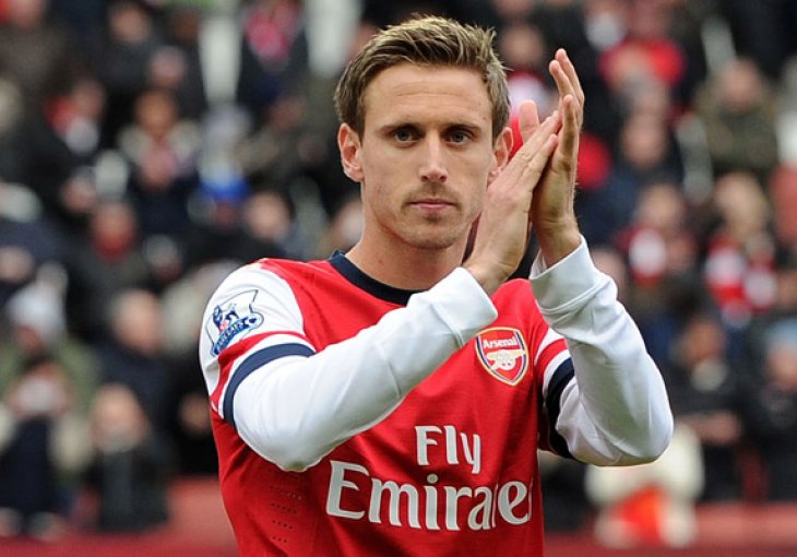 Monreal: Arsenal još uvijek nije odustao od titule Premiershipa