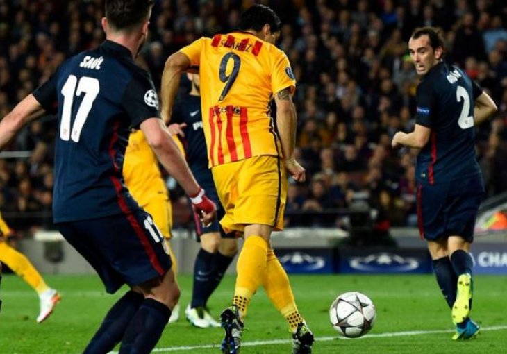 Sva katalonska nemoć: Suarez počastio sunarodnjaka 'šljivom' ispod oka