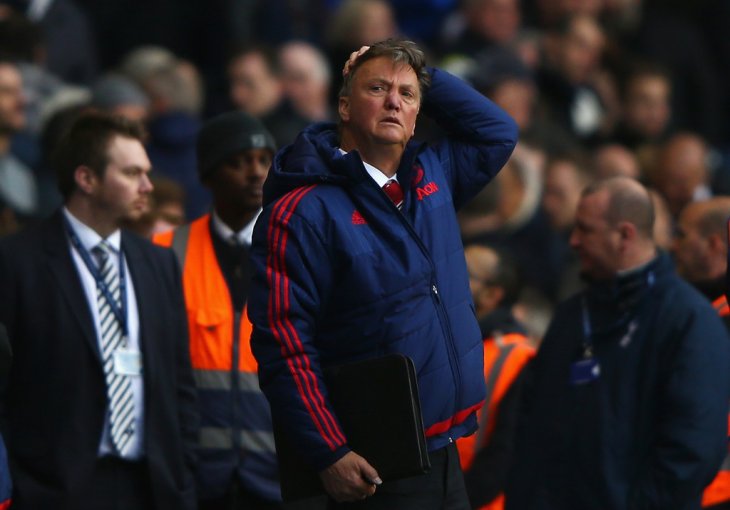 Van Gaal objasnio zašto je Younga gurnuo u napad protiv Tottenhama